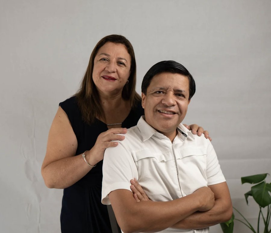 Pastores Fabricio y Bony Roca
